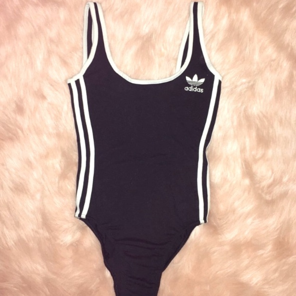 Adidas Bodysuit🥵🖤